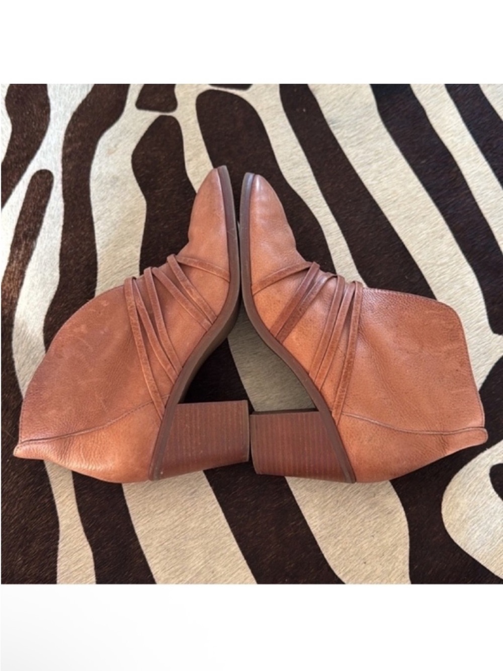 Bernardo Felicity leather Heeled ankle boots/booties Sz 8 cognac brown Slip on - Picture 8 of 9
